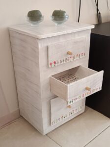 שידה מקרטון - עיצוב וביצוע של ורד